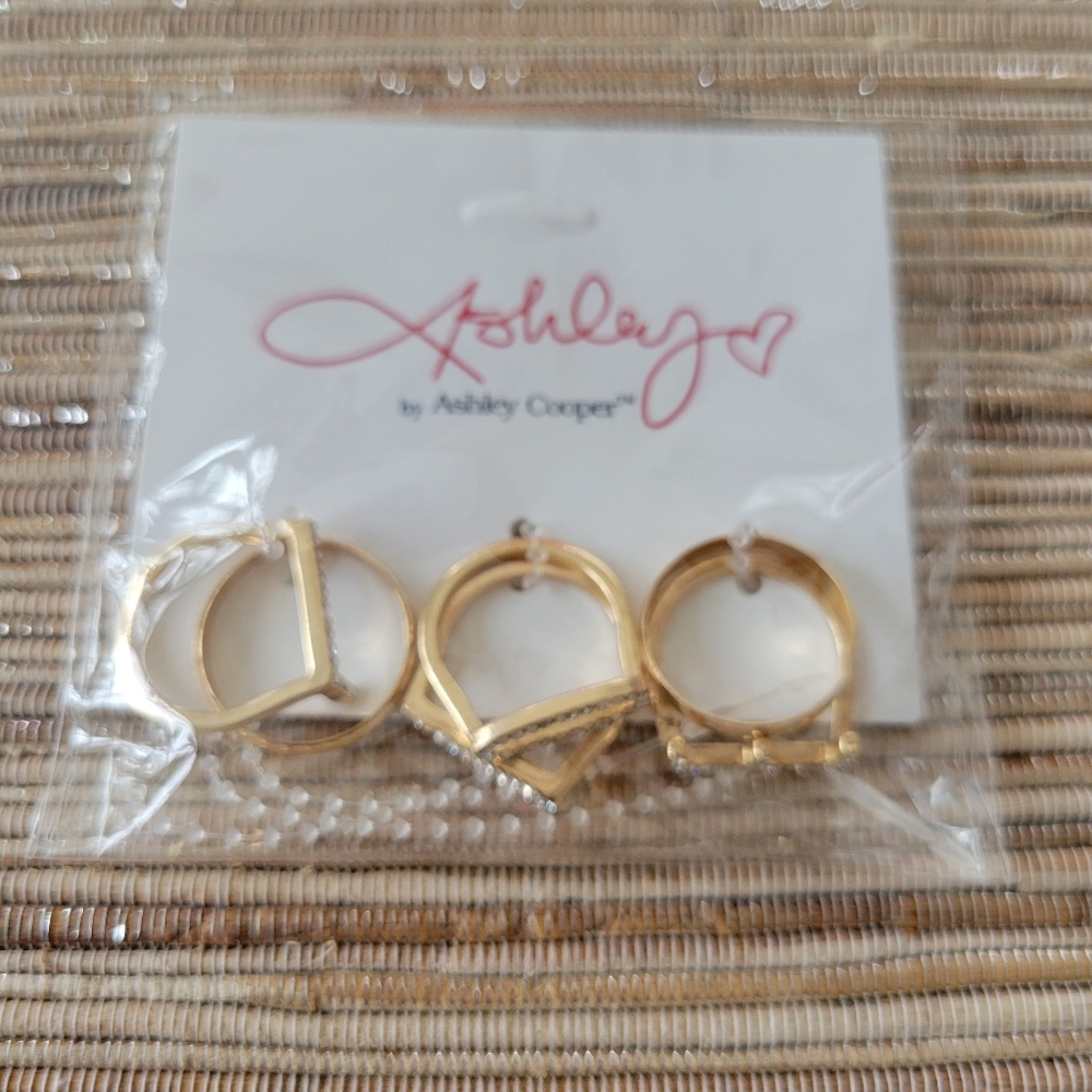 Ashley Cooper Gold Love Tone Ring Set New